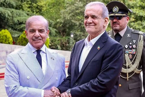 رسانه‌های پاکستانی و عربستانی درباره سفر رئیس‌جمهور به اسلام‌آباد چه نوشتند؟